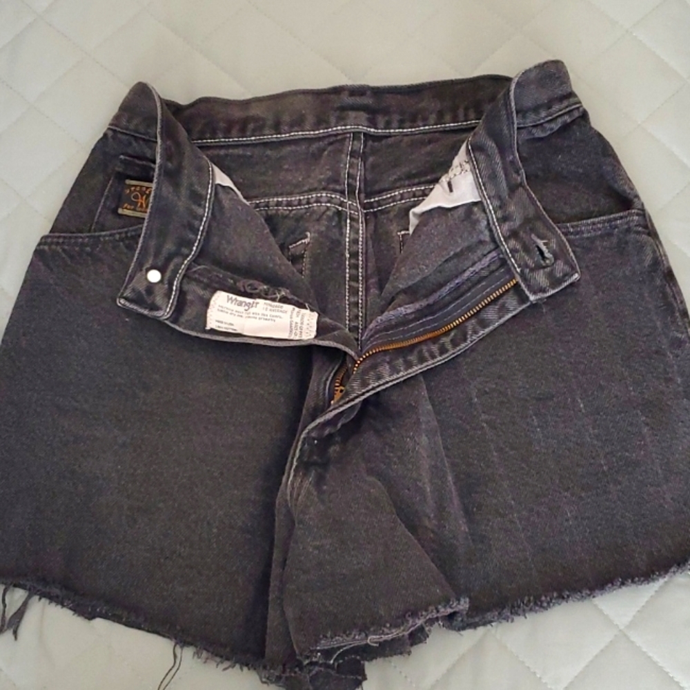Womens vintage Wrangler cut off shorts